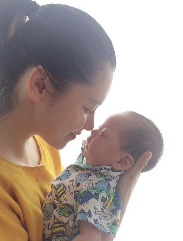 
              60岁的盛海琳试管生下双胞胎是用的供卵吗？
            